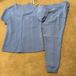 Figs Scrubs Set top & bottoms